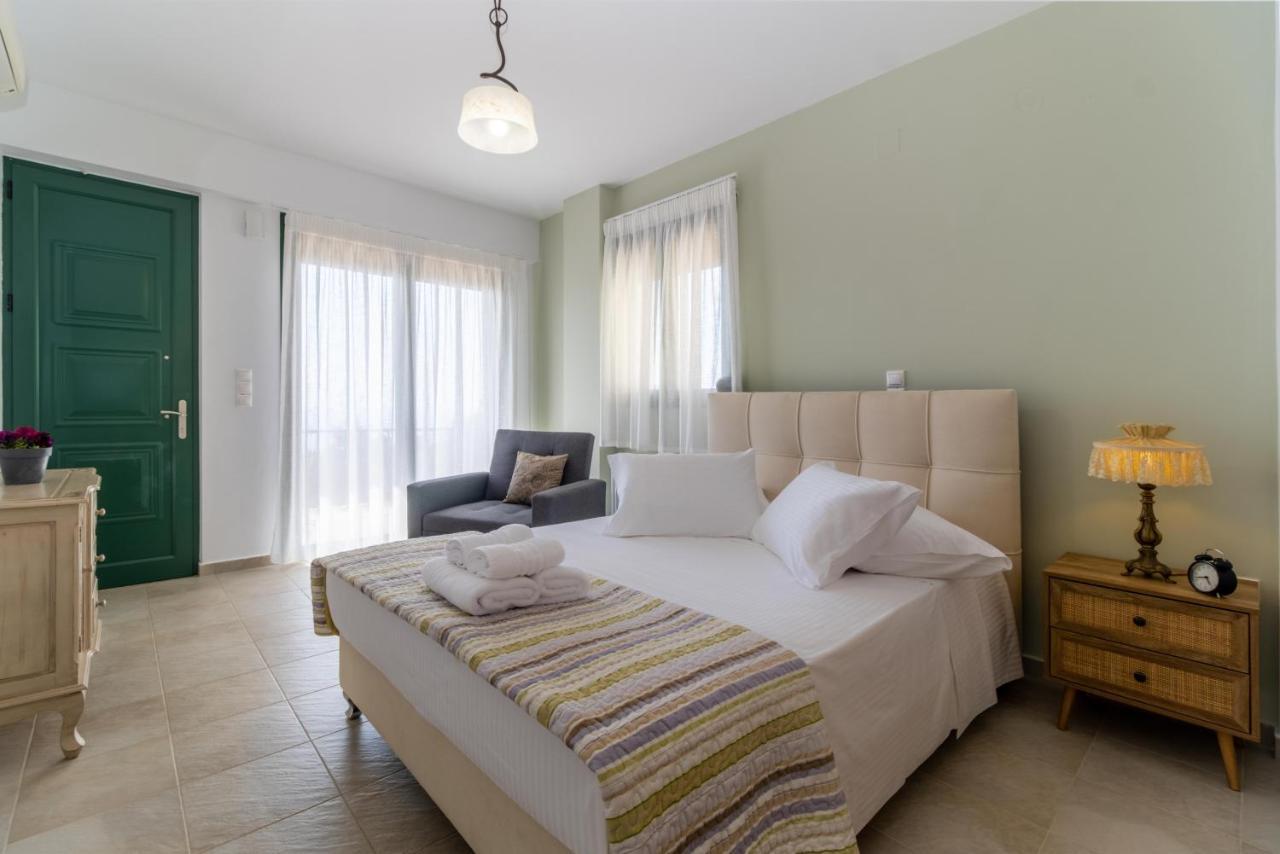 Sapphire Blue Villa Kalamítsi Exteriör bild